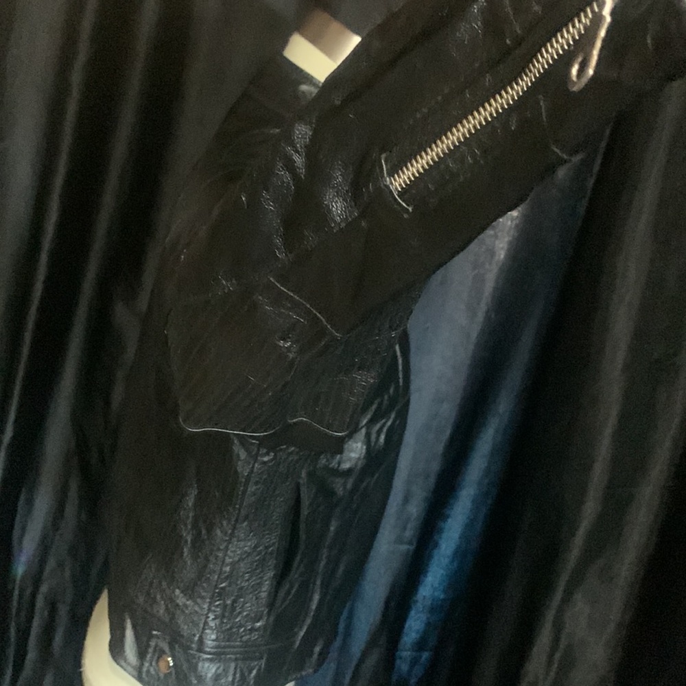 Wilson’s womens leather motorcycle jacket - Picture 3 of 12